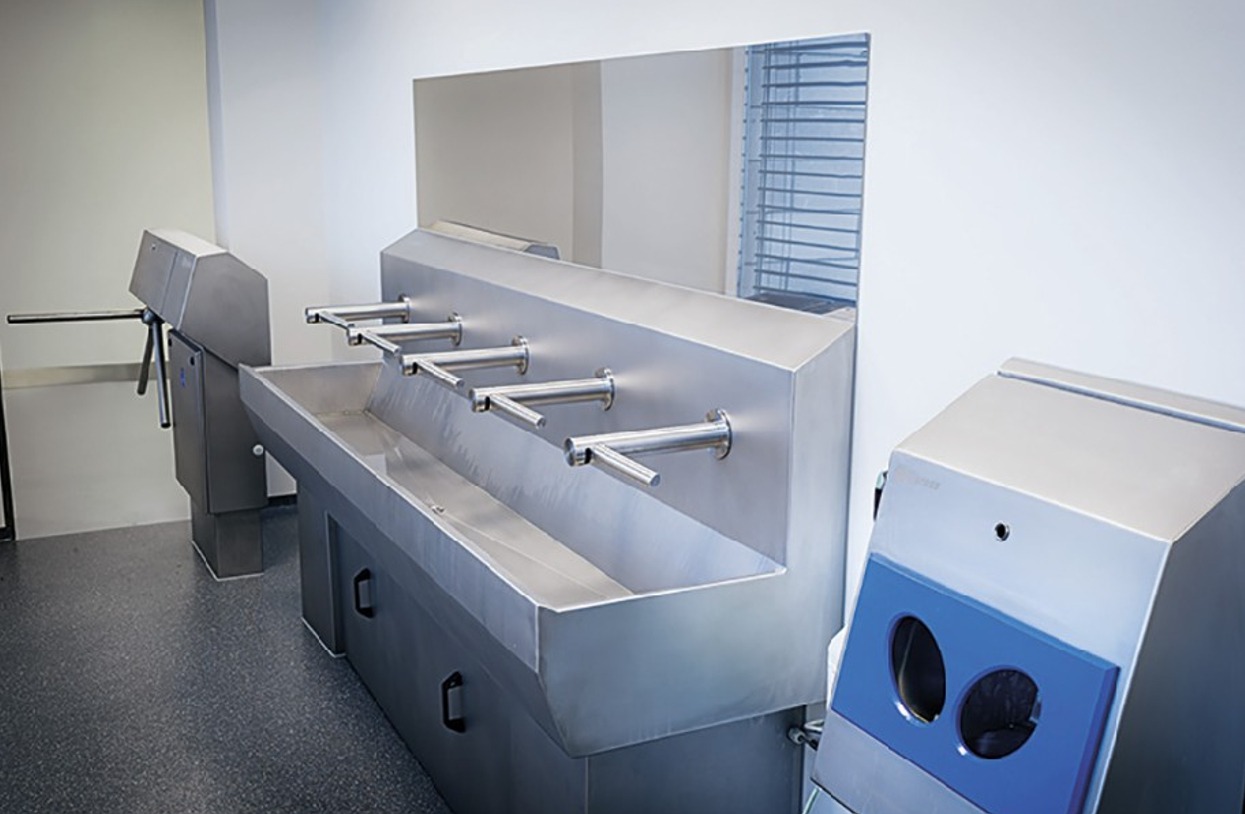 Wash basins with hand dryer - Image 5